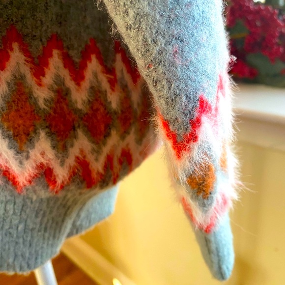 Pink and Gray Fair Isle Patterned Sweater 🩷🩷🩷 - Picture 7 of 14